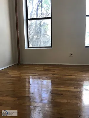 Rented by Metropolitan Property Group | media 9