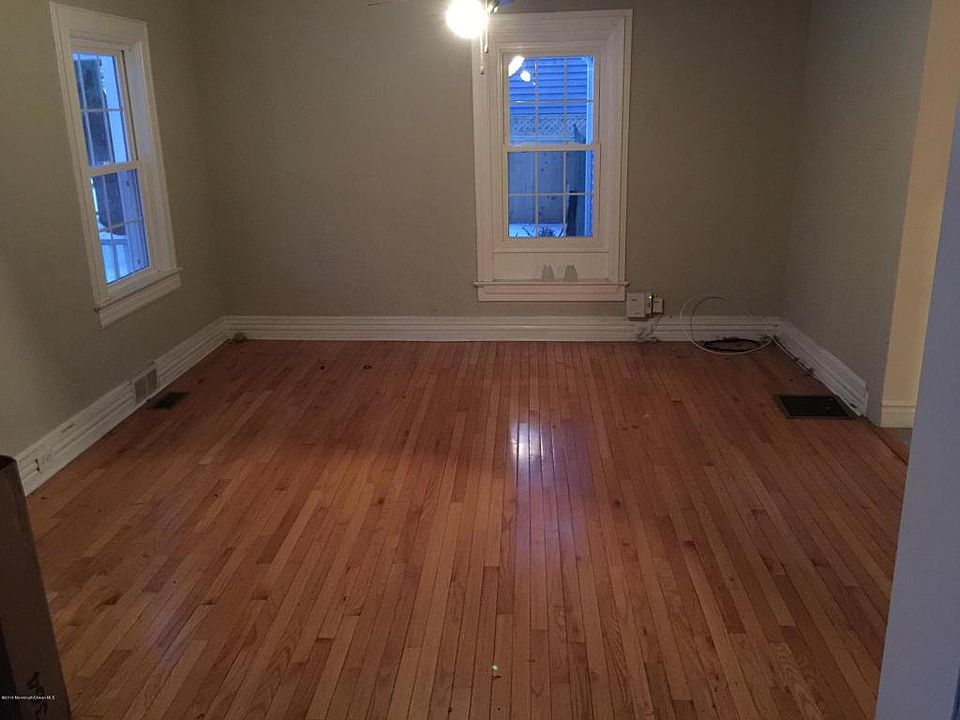 2nd image of 34 Maple Ave