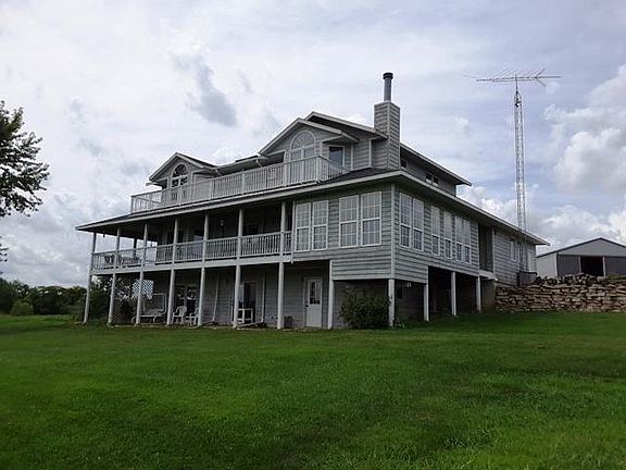 4th image of 11762 100th St