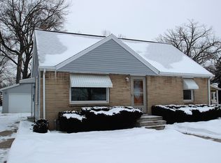 900 Waverly Pl, Green Bay, WI 54304