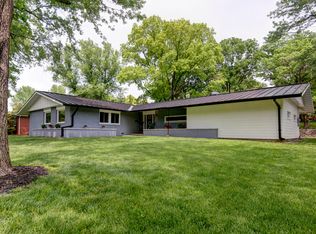 2528 S Catalina Ave, Springfield, MO 65804