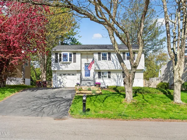 8 Daniel Street, Rensselaer, NY 12144