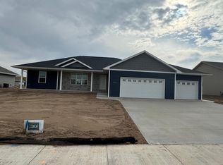 4613 Richard Ln, Green Bay, WI 54313