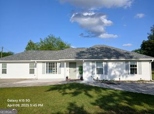 14 Dove Ln, Homeland, GA 31537