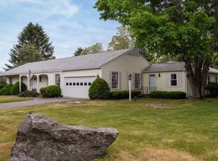 7 Depot Rd, Hampton Falls, NH 03844
