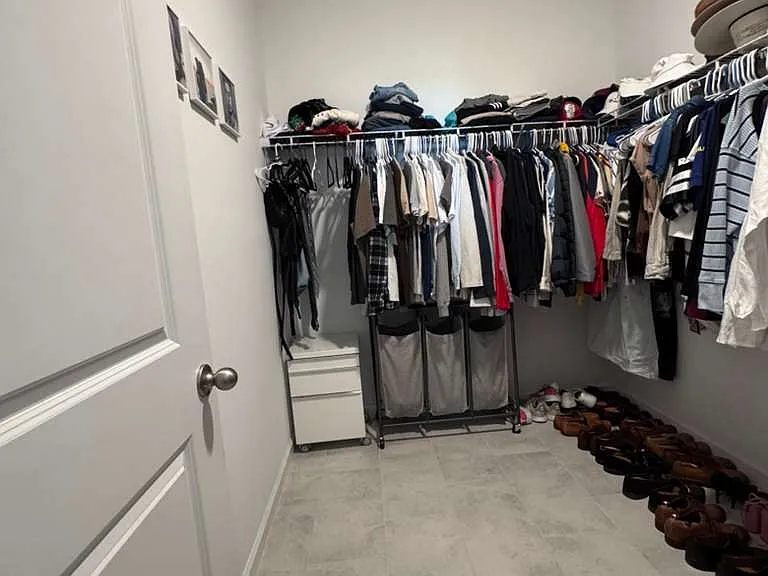 4450 Davos Dr — Photo 10