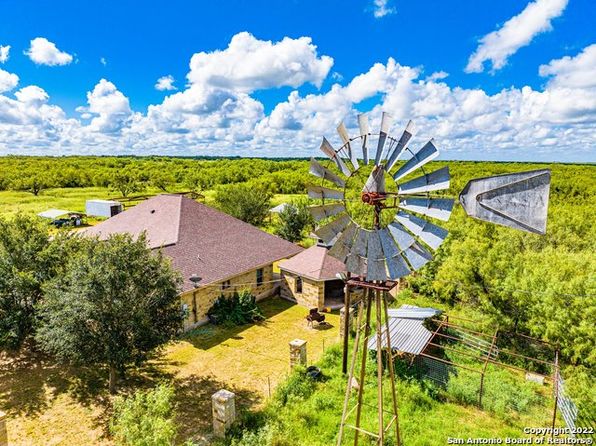 Pearsall TX Real Estate - Pearsall TX Homes For Sale | Zillow