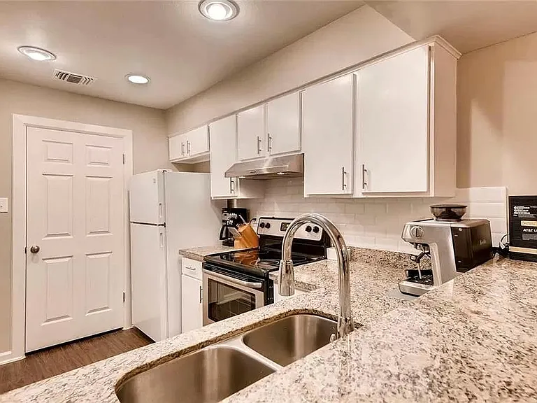 5313 Indio Dr #A — Photo 17