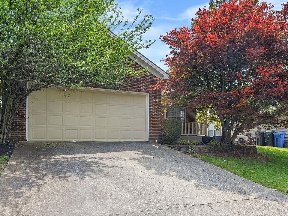 1st image of 1024 Crimson Creek Dr
