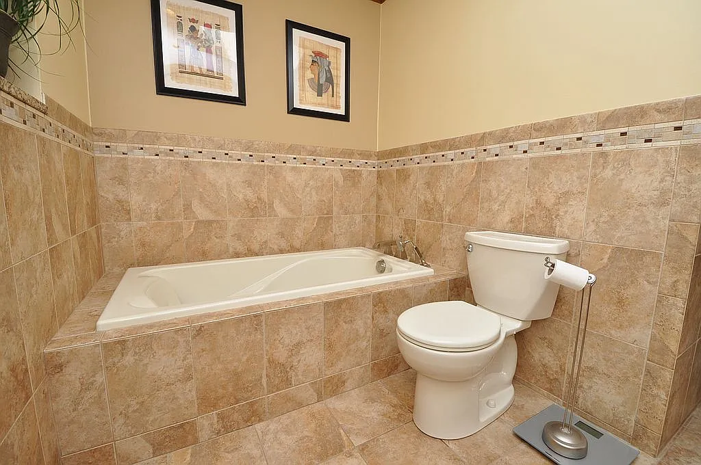 203 Jon St photo 1