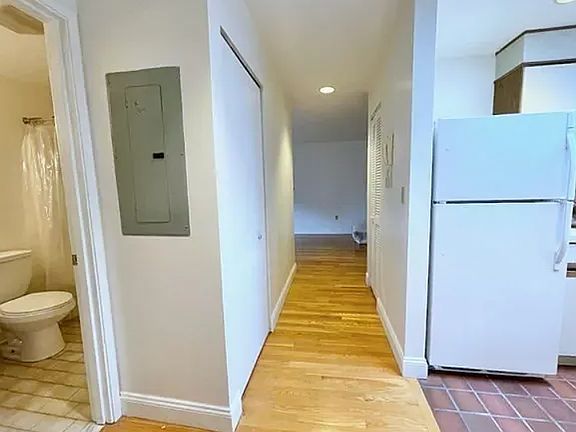 4th image of 102 Gainsborough St #406B