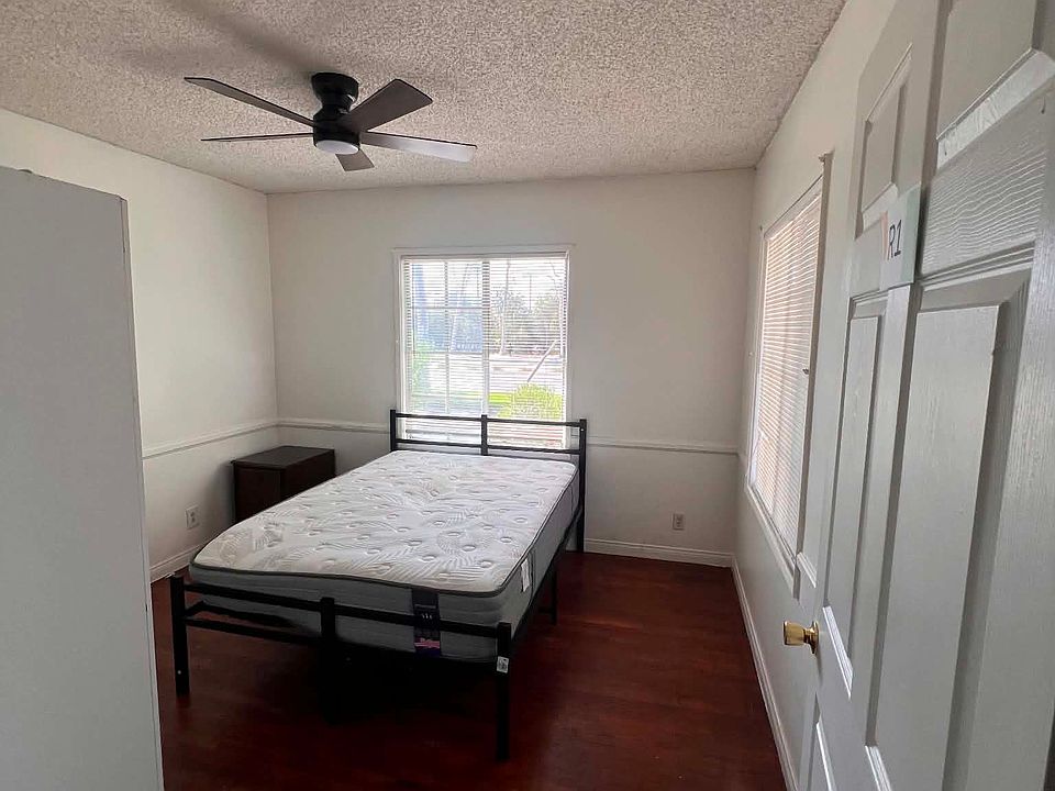1st image of 4902 Coke Ave #1