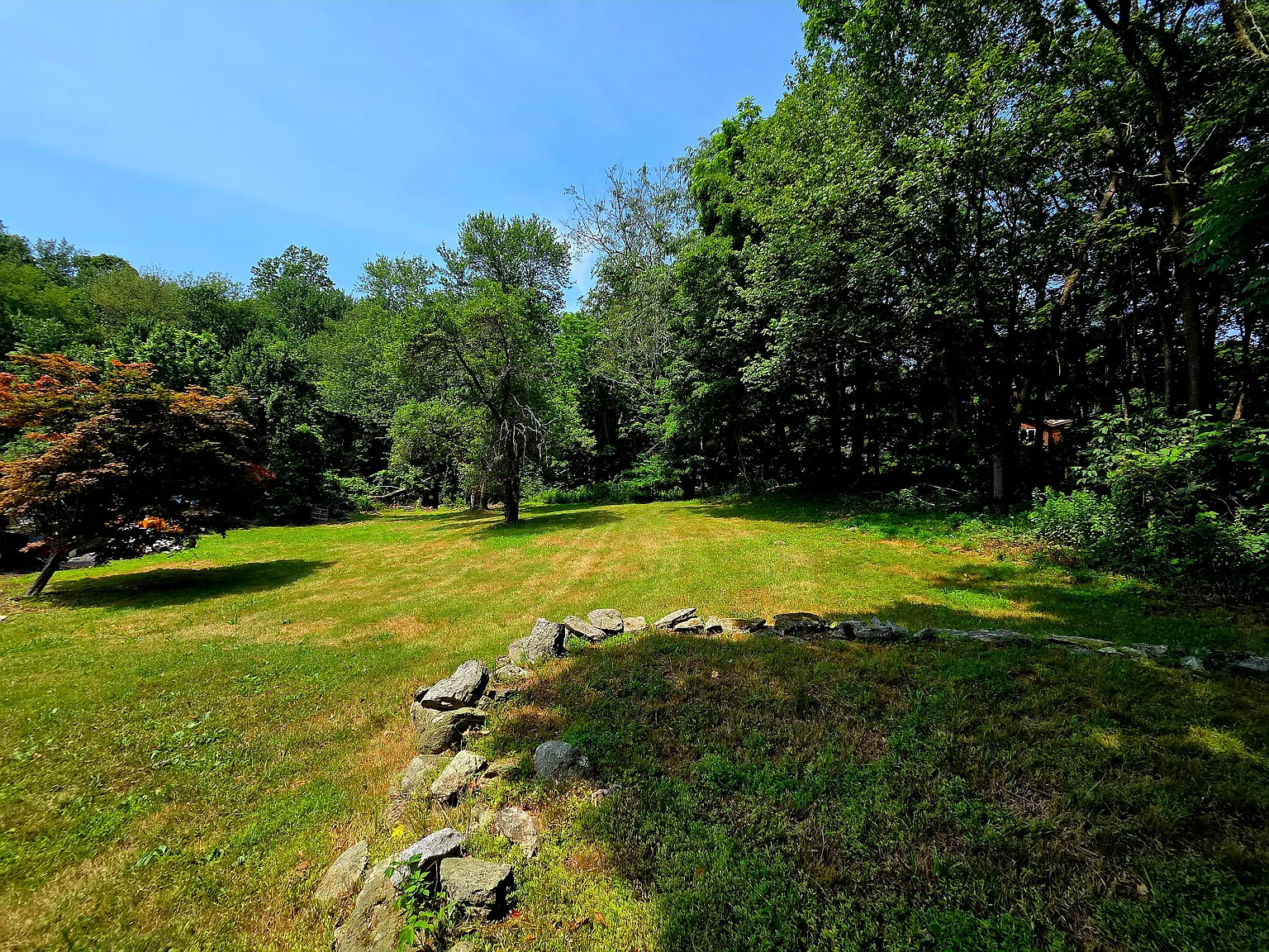 3 bed, 2500 sqft, $3,950 — Photo 2