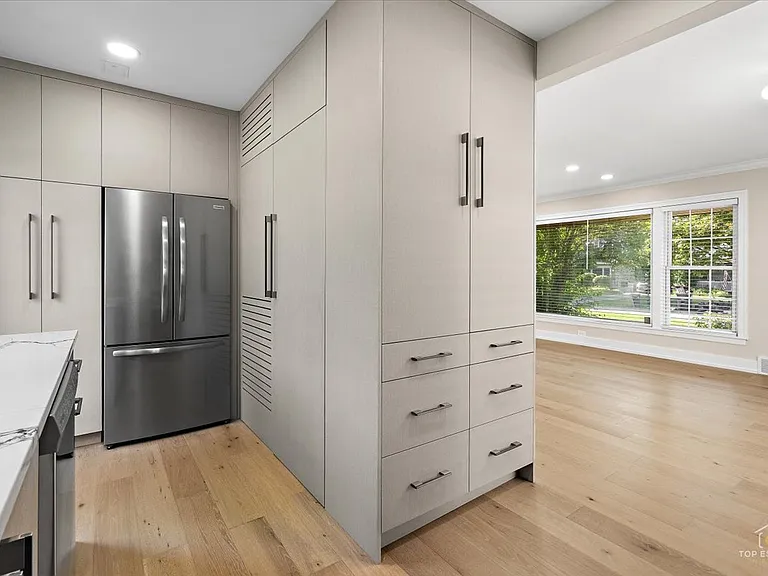 463 Longfellow Ave — Photo 16