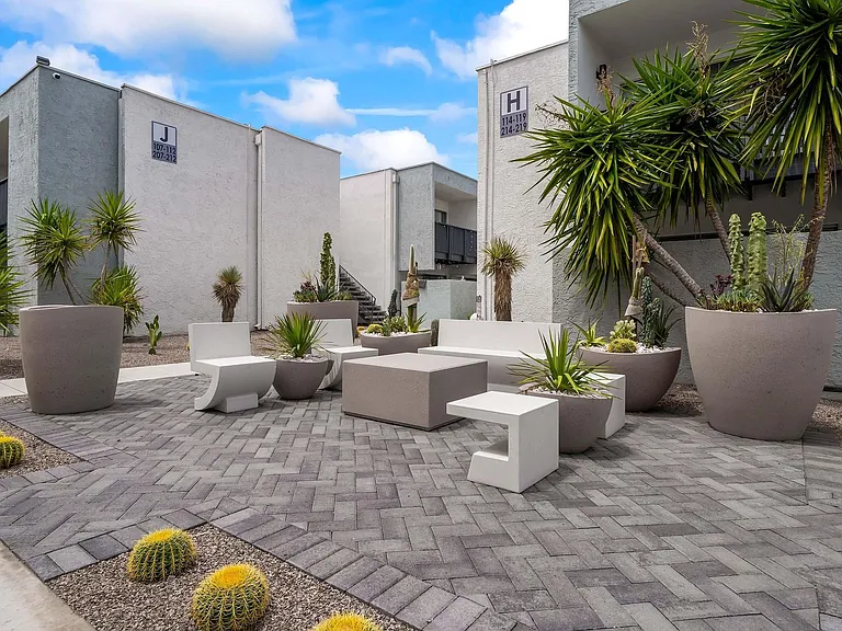 Echo Luxury Apartments — Photo 147