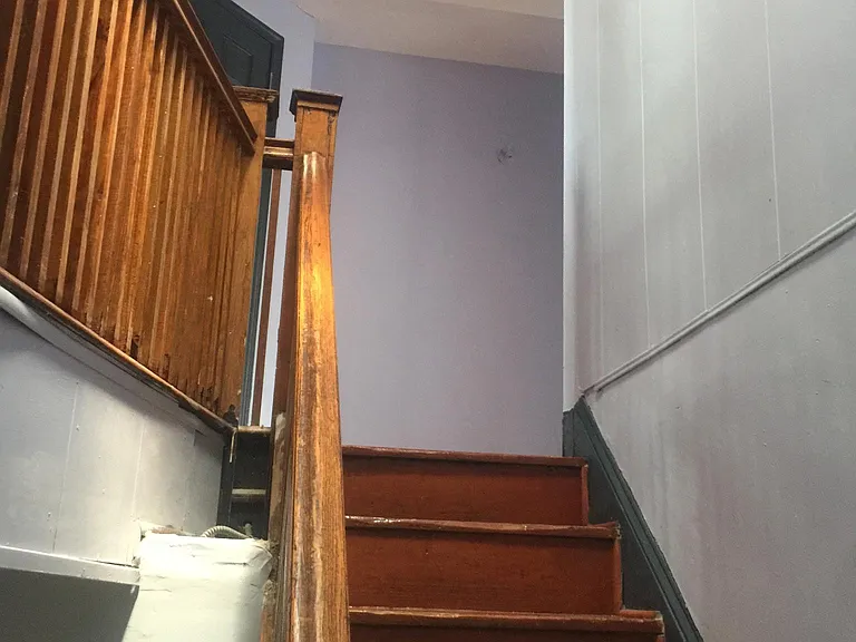 520 Kenyon St NW — Photo 8