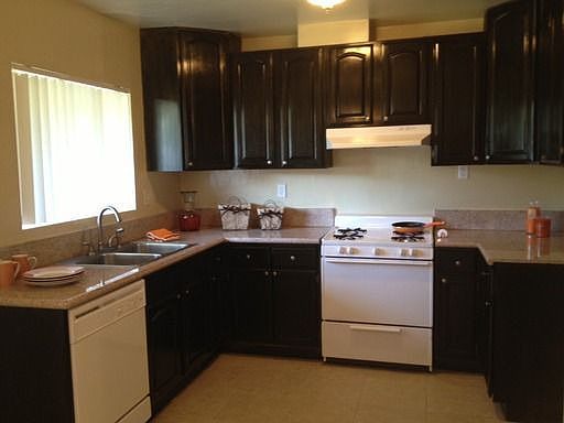 3rd image of 18553 Clark St APT 206