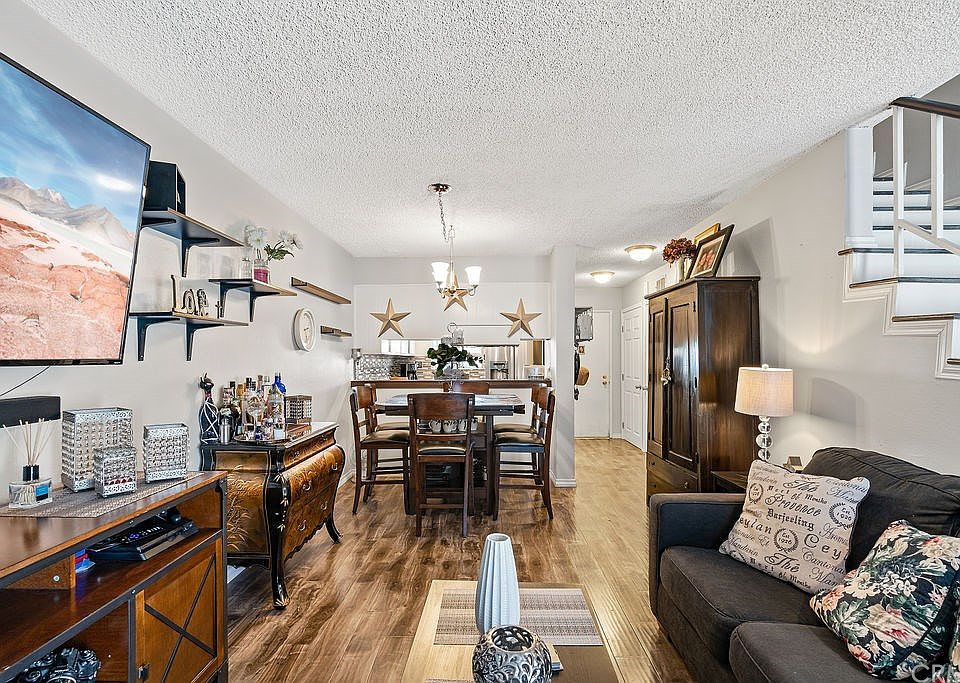 1st image of 4734 N Vincent Ave APT C