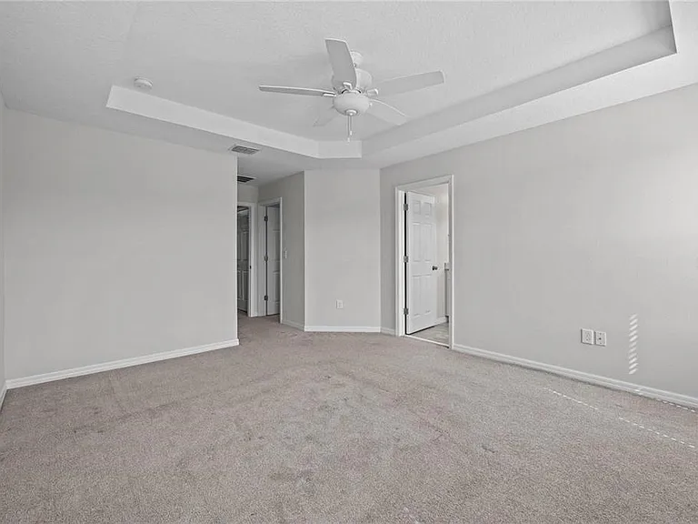 8061 Glenlloyd Ave — Photo 16