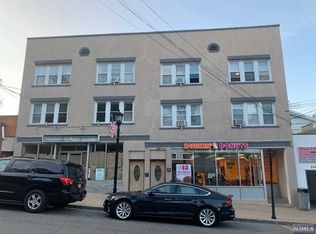 130 Hardenburgh Ave #2W, Demarest, NJ 07627