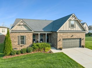 2672 Dunstan Place Dr, Thompsons Station, TN 37179