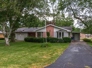 306 W North St, Colfax, IL 61728