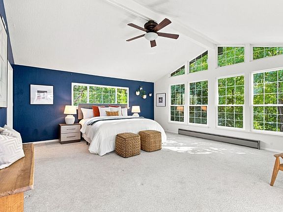 2nd image of 21 Russell Ct