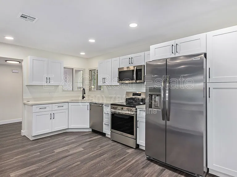 4414 S Newberry Rd — Photo 9
