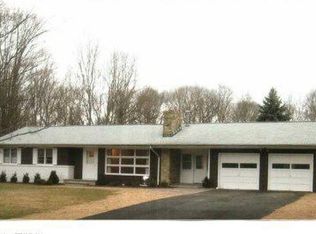 42 Clay Rd, Bethany, CT 06524