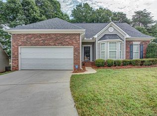 1632 Brookhaven Dr, Gastonia, NC 28056