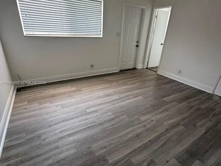 2396 NE 5th Ave — Photo 9