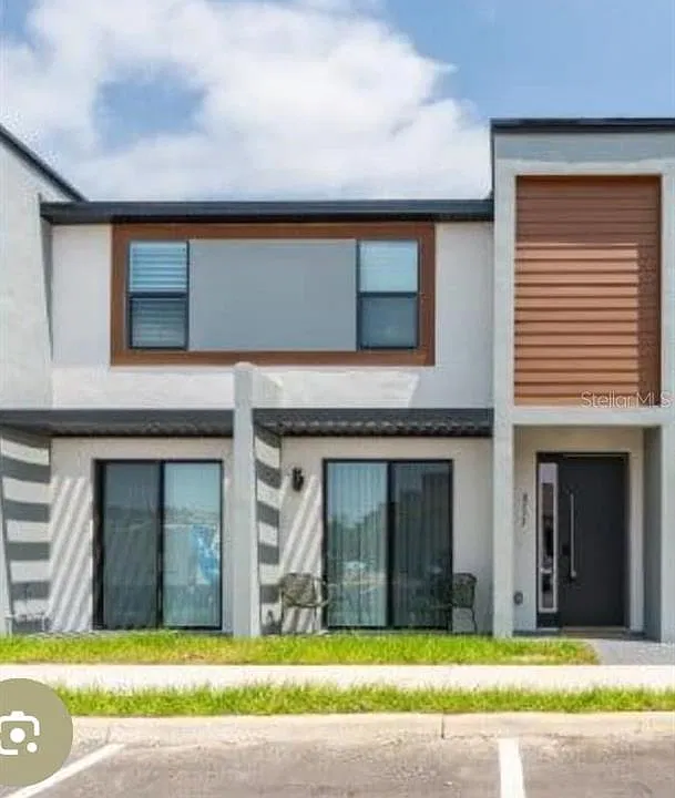 8763 Zen Dr