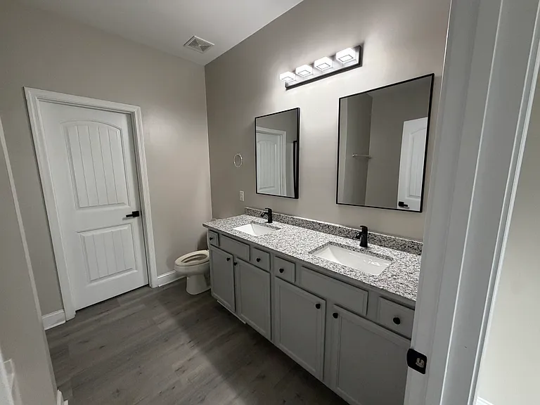 302 Governor Gwinnett Way — Photo 7