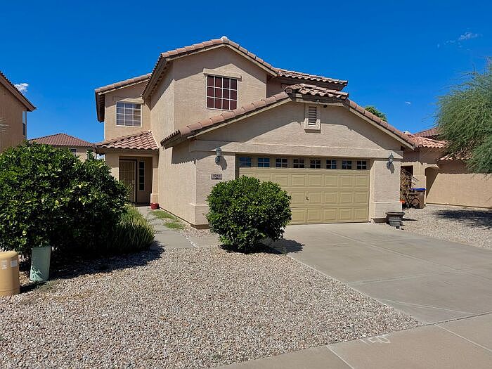 1st image of 1056 E Lakeview Dr