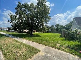 308 Riess Pl, Chalmette, LA 70043