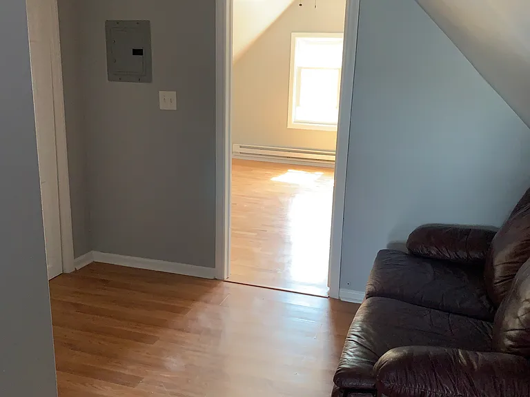 384 E 19th St #2 — Photo 5