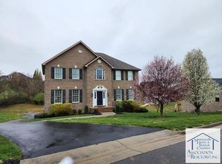 242 Island Green Rd, Daleville, VA 24083