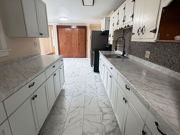 4th image of 1313-1315 Clay Ave #3