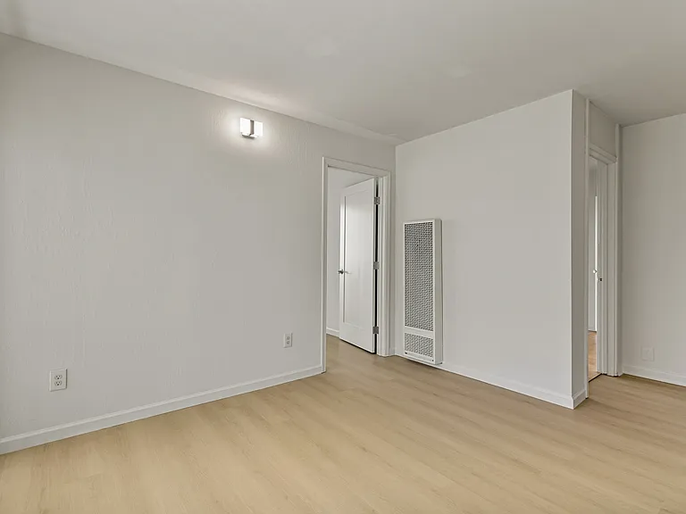 Berkeley Park Apartments — Photo 19