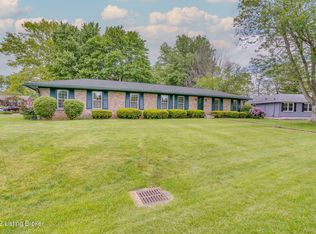 131 Bayberry Rd, Versailles, KY 40383