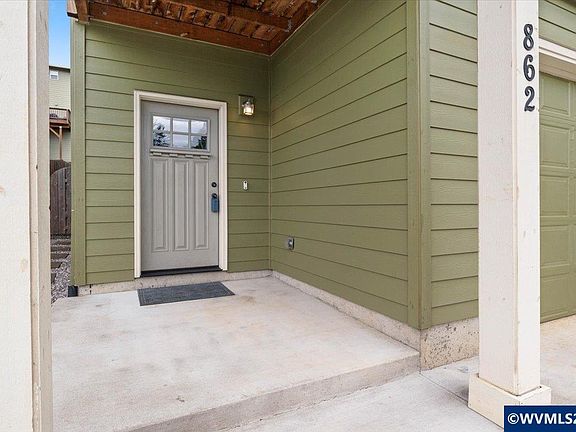 4th image of 862 Limelight Ave NW