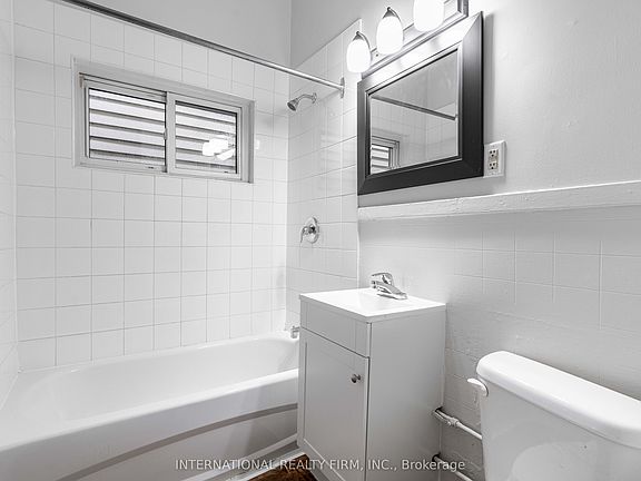 5th image of 221 Hamilton Rd #3