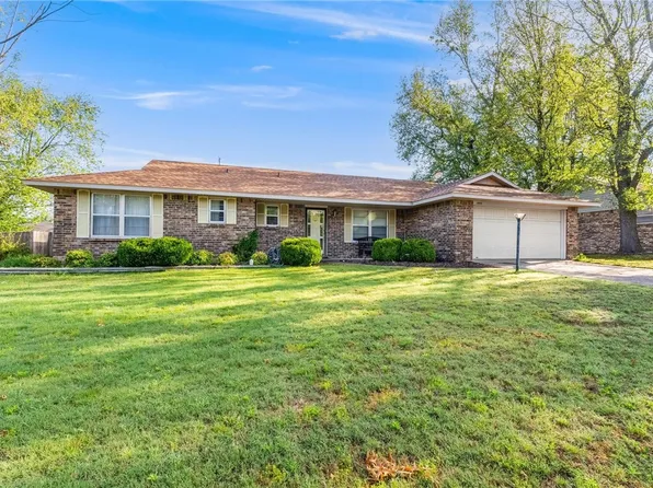 3900 Luvene Ave, Springdale, AR 72762