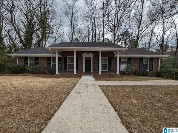 2732 Brenda Cir, Gardendale, AL 35071