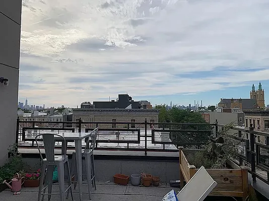 Rented by Rentopia | media 21