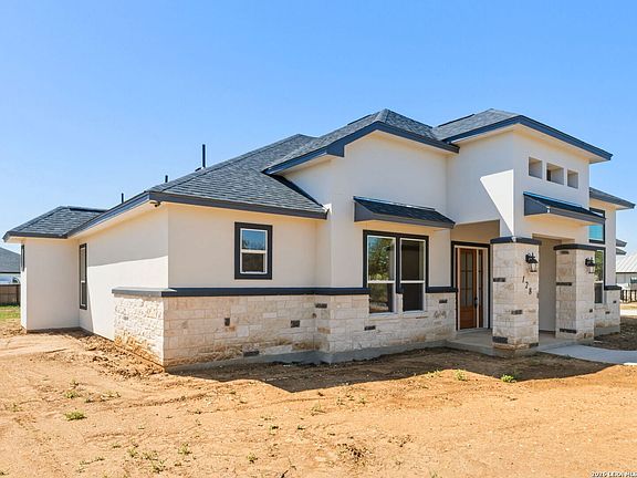 3rd image of 128 W Tree Farm