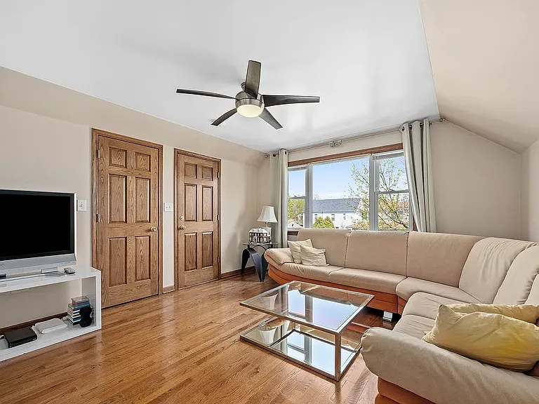4508 S Avers Ave #2 — Photo 6