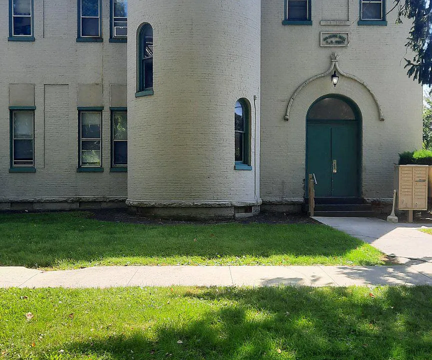 12 S Filbert St #C14