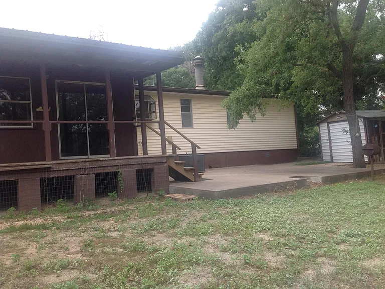 131 Honey Tree Ln — Photo 3