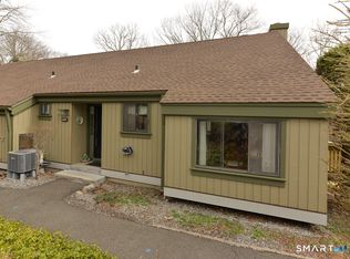 1016 Heritage Village #B, Southbury, CT